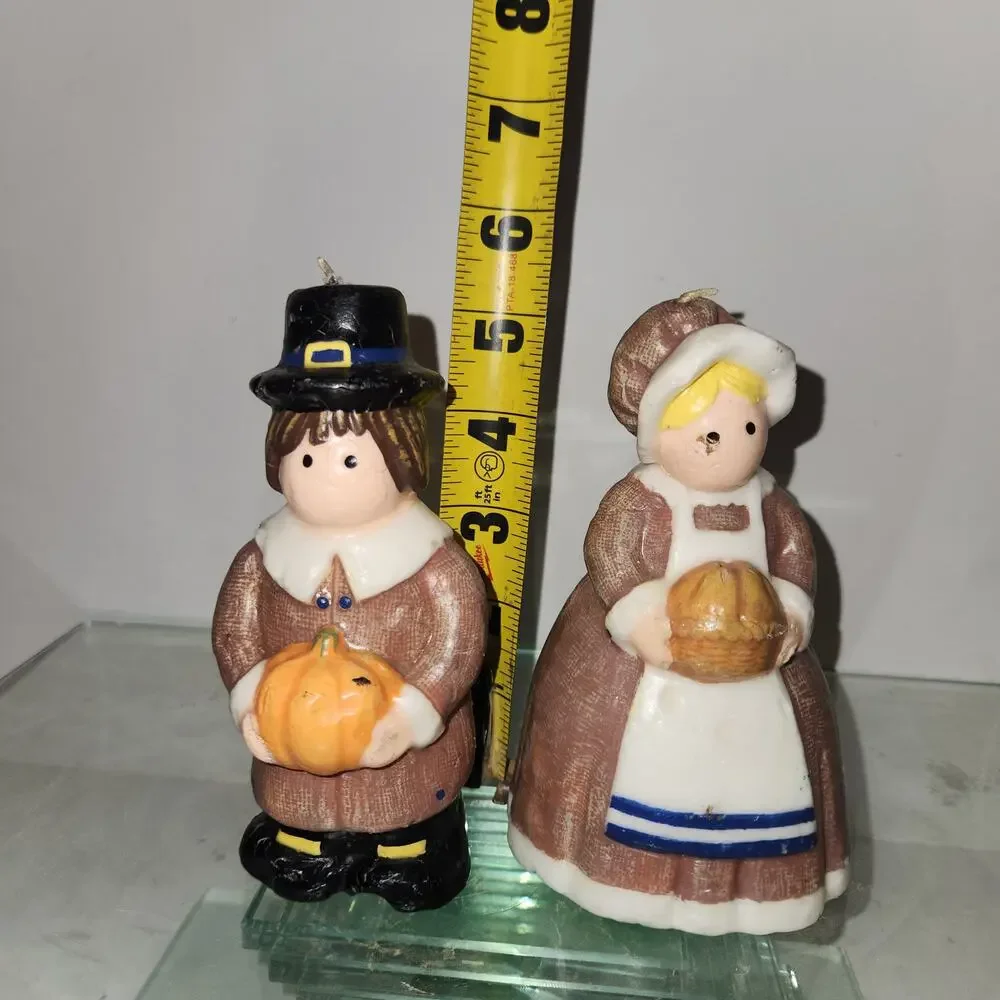 Vintage Pilgrim Thanksgiving Candles set of 2